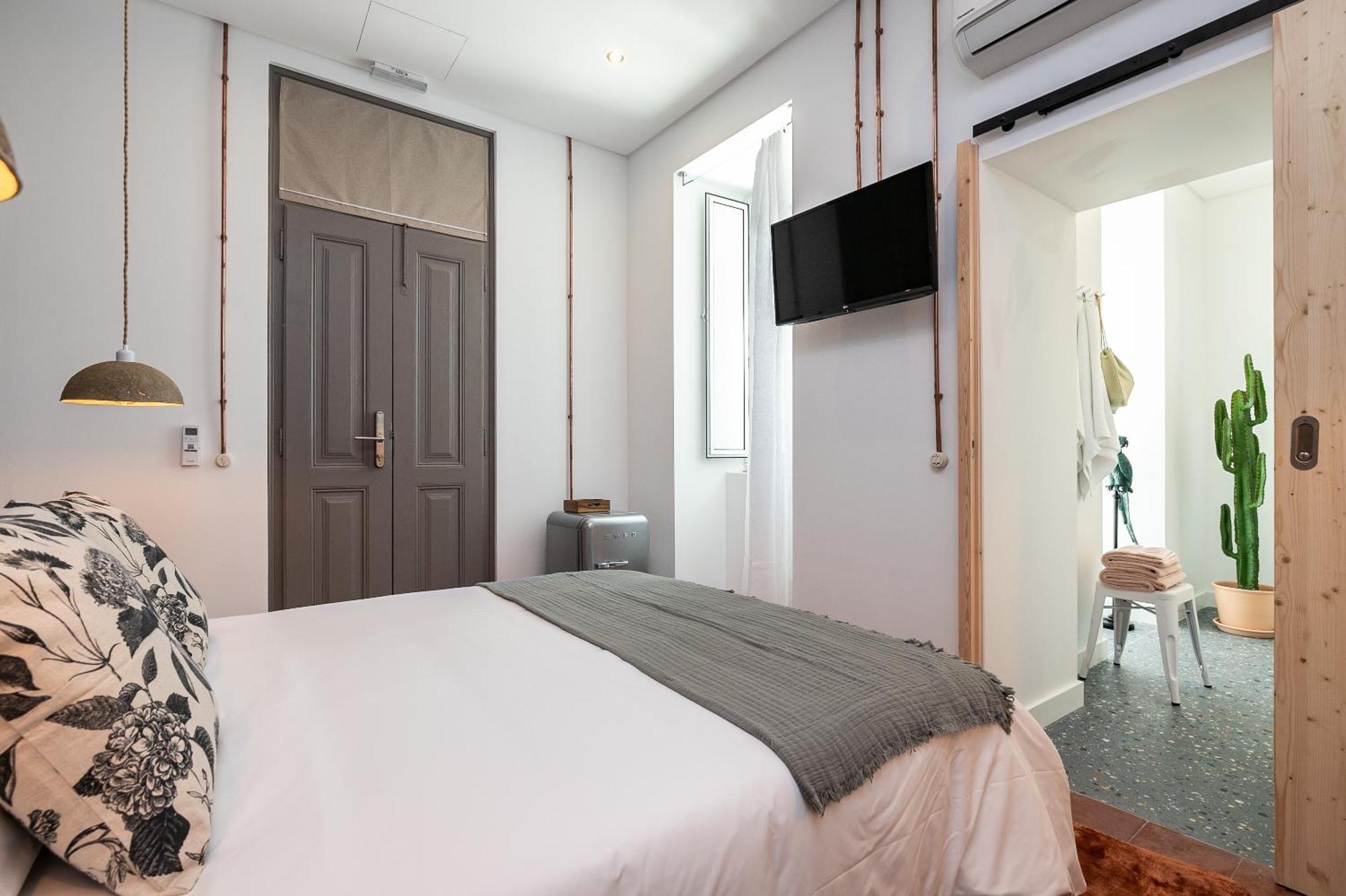 Dona Simone Boutique Suites & Studios - By @ Rita'S Place Faro Exterior photo